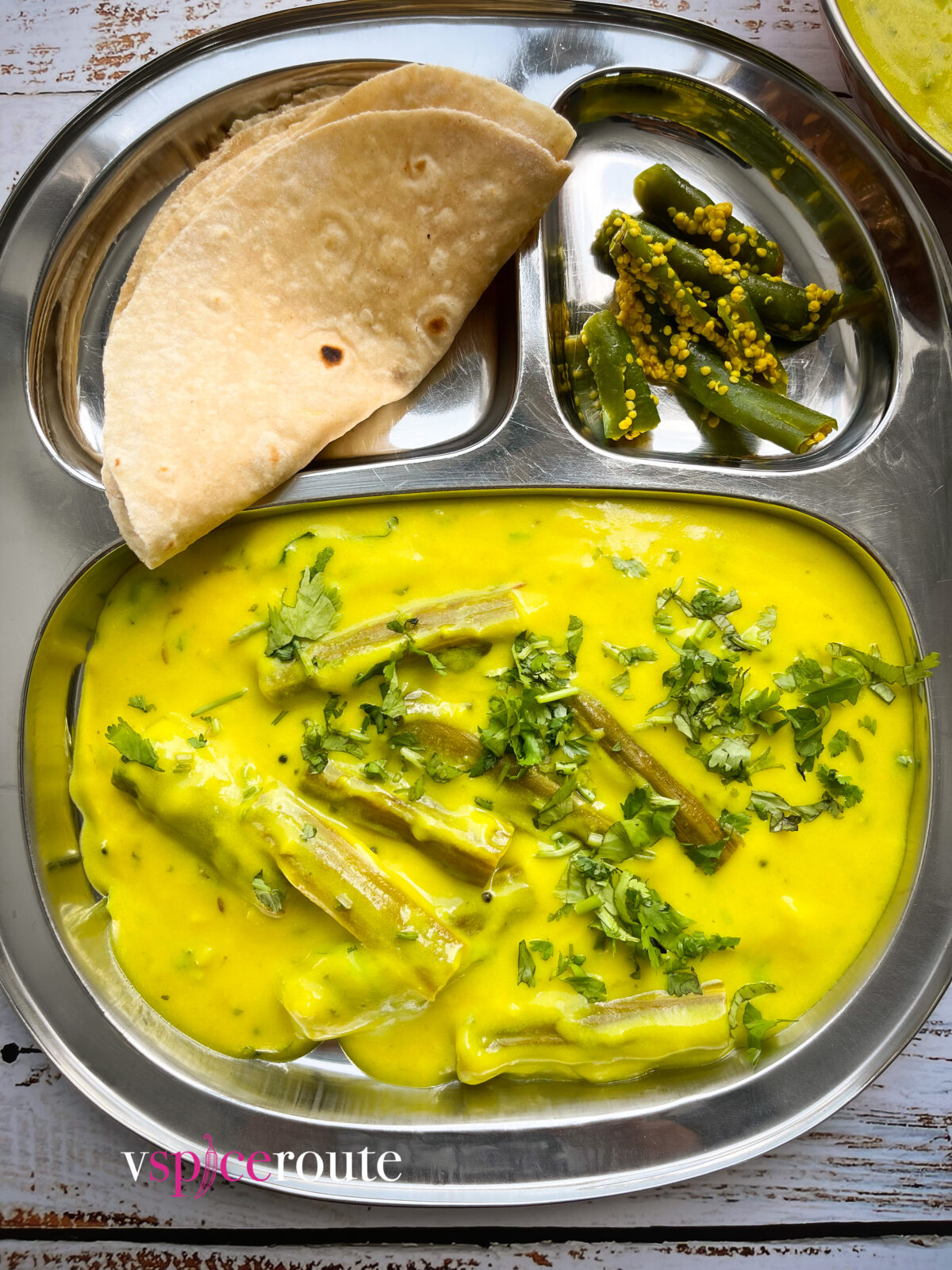 Saragva Saragva nu Shak / Drumstick Curry - vspiceroute